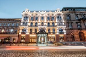 Which Ukrainian hotels will open casinos and gambling halls?