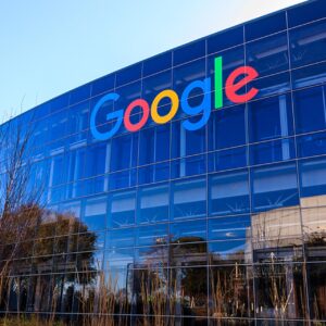Google заборонив рекламу наземних казино та автоматів для України